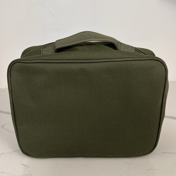 Herschel pop Quiz Insulated Lunchbox - Picture 2 of 6